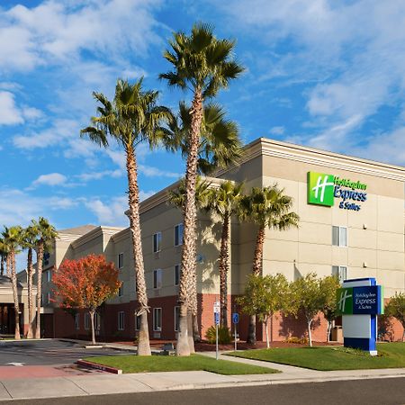 Holiday Inn Express Hotel & Suites Vacaville By Ihg Buitenkant foto