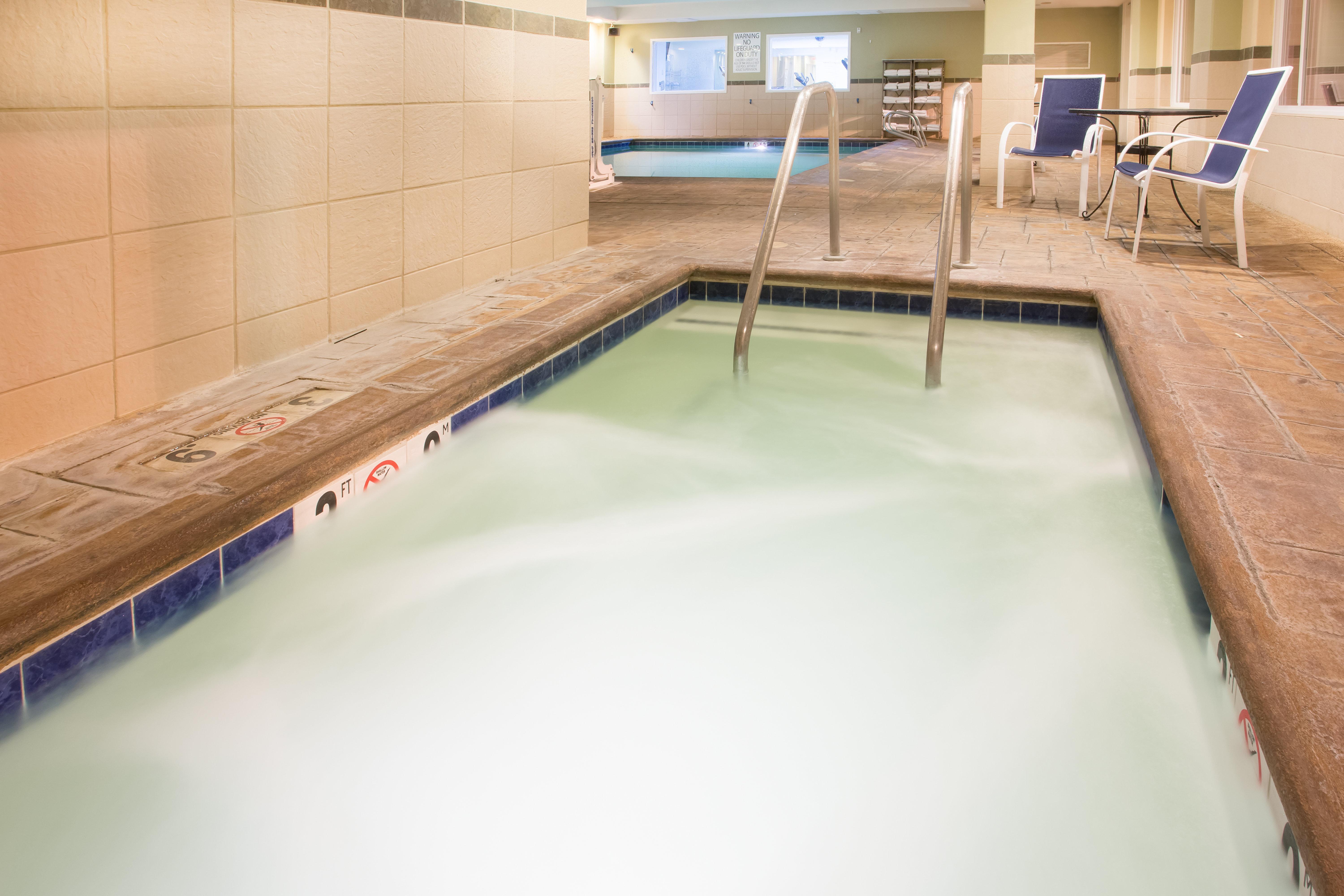 Holiday Inn Express Hotel & Suites Vacaville By Ihg Buitenkant foto