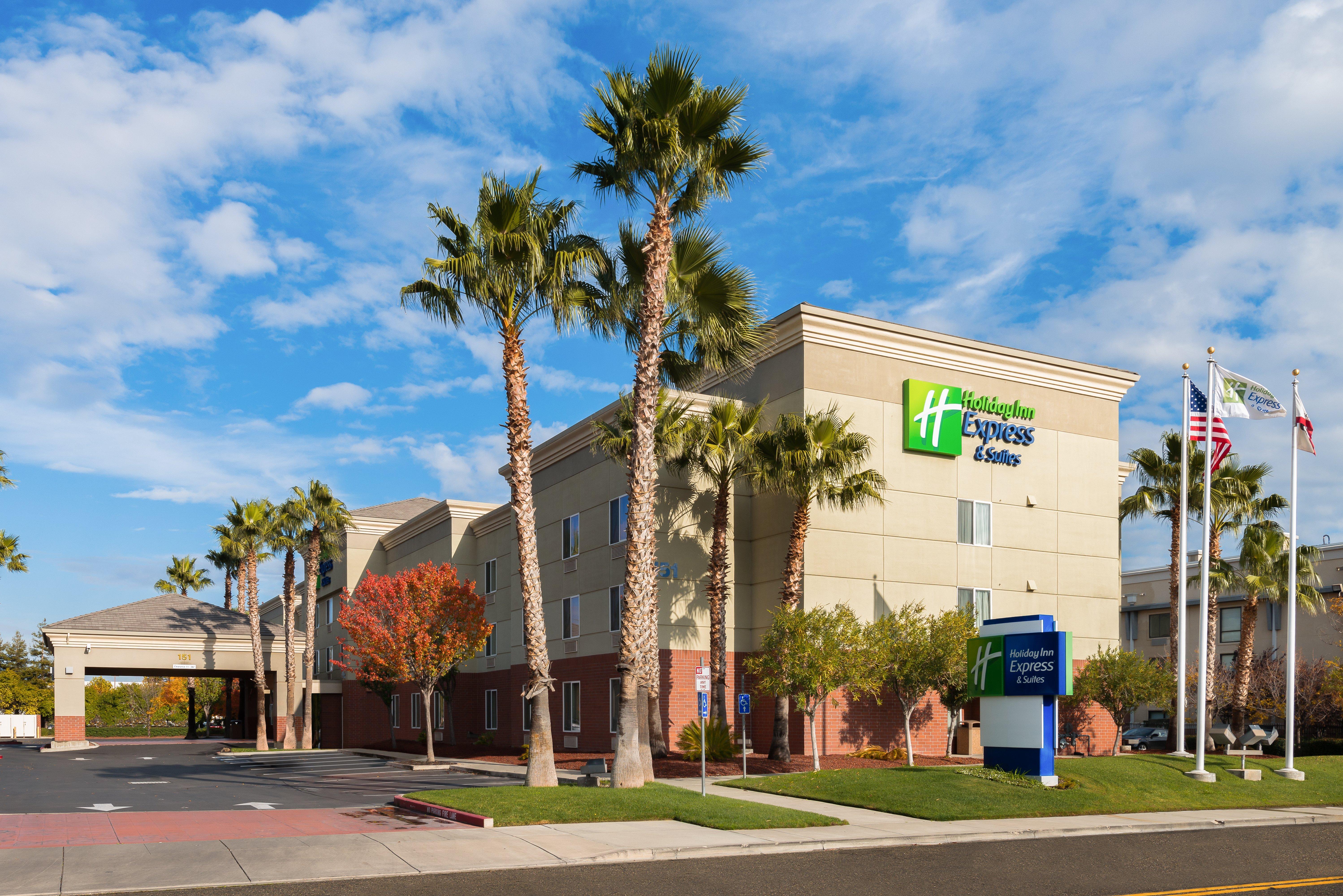 Holiday Inn Express Hotel & Suites Vacaville By Ihg Buitenkant foto