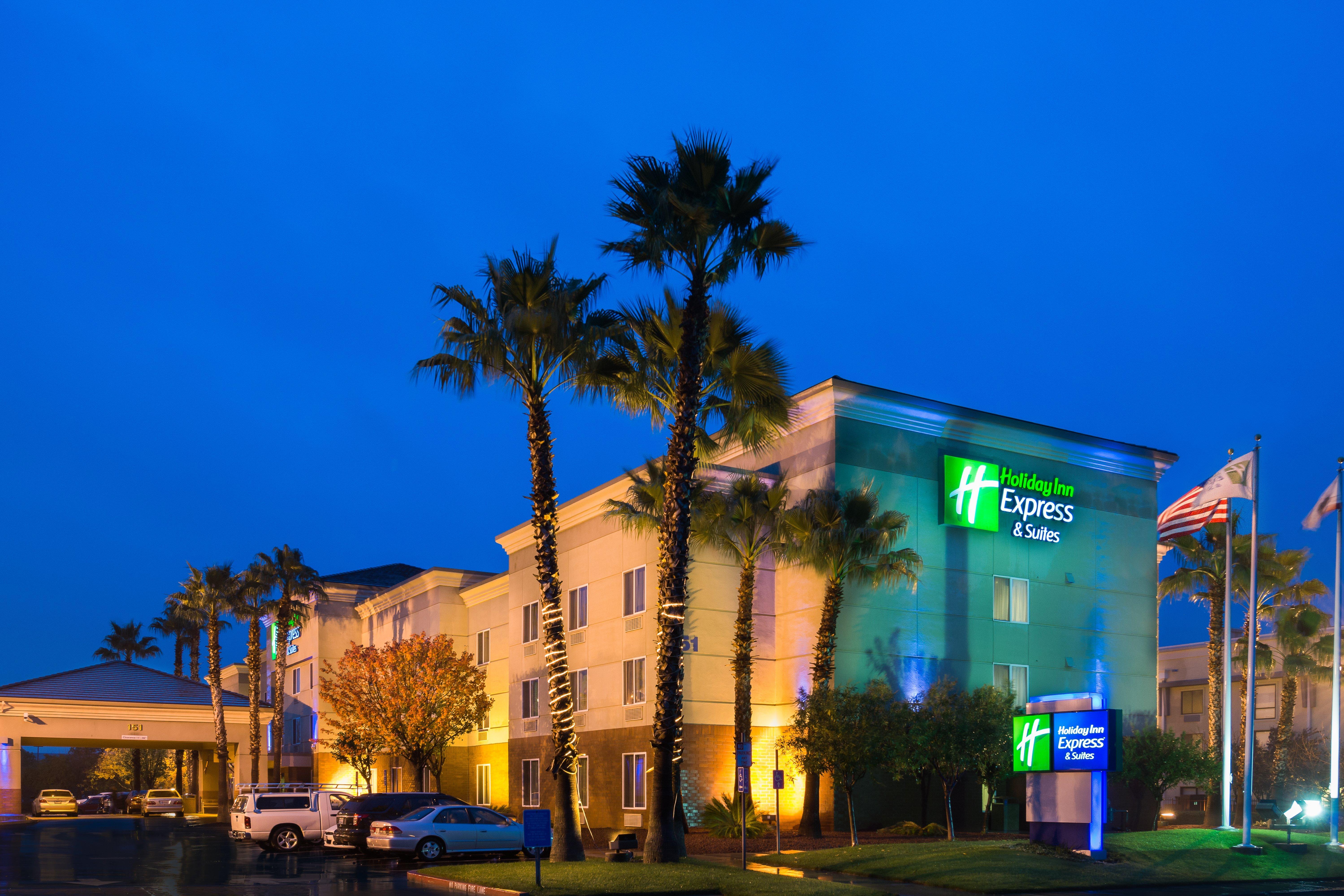 Holiday Inn Express Hotel & Suites Vacaville By Ihg Buitenkant foto