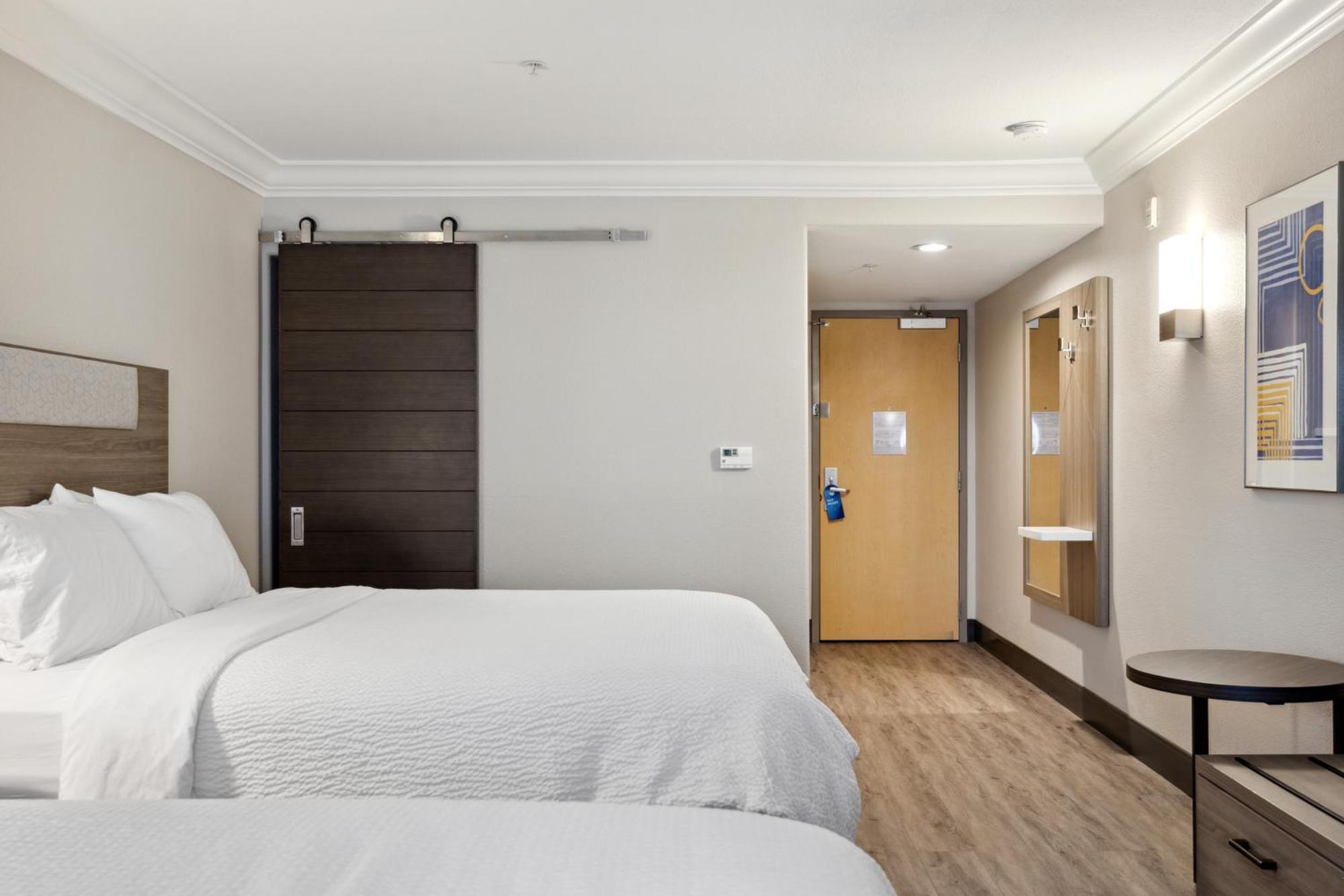 Holiday Inn Express Hotel & Suites Vacaville By Ihg Buitenkant foto