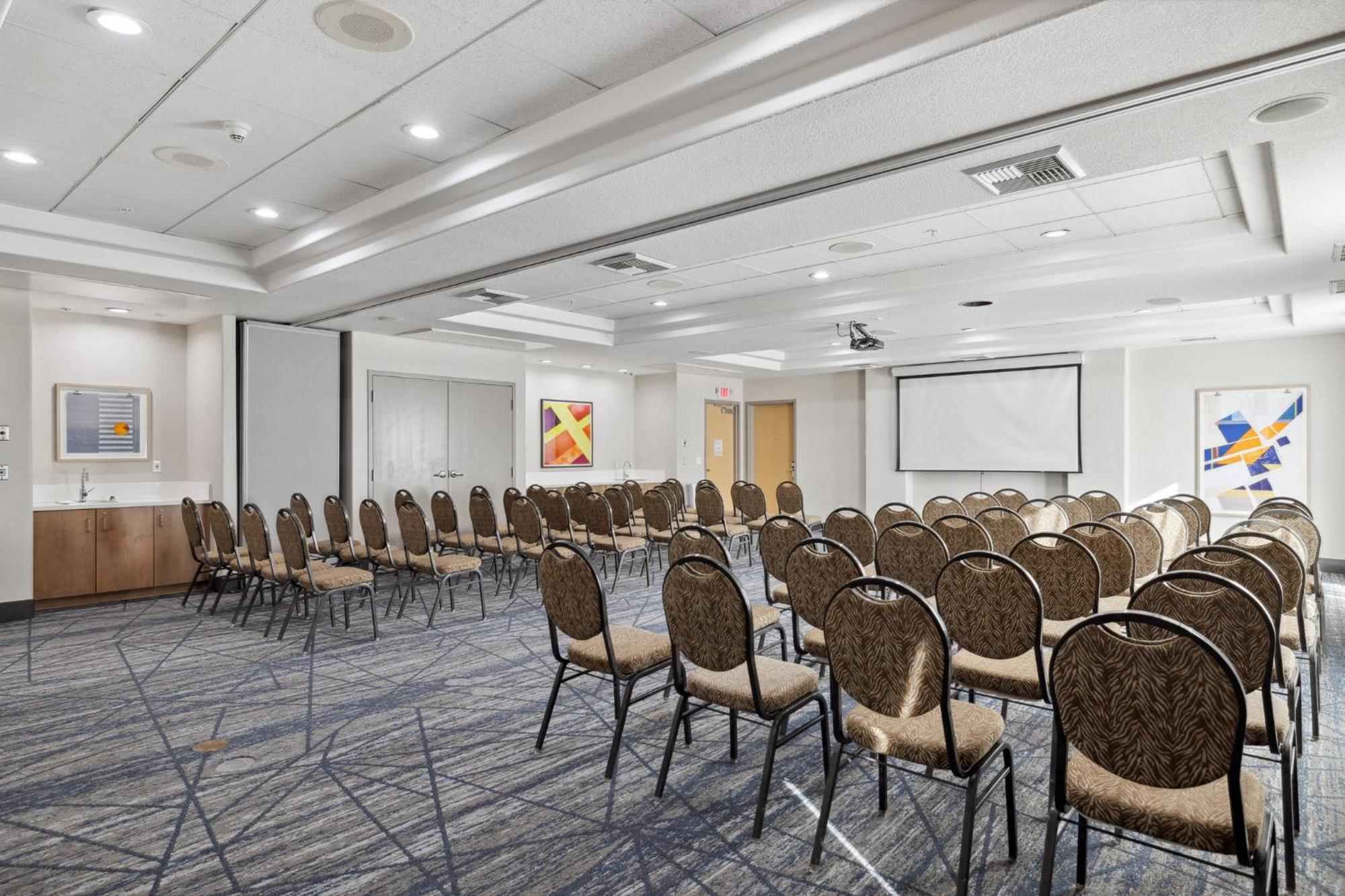 Holiday Inn Express Hotel & Suites Vacaville By Ihg Buitenkant foto